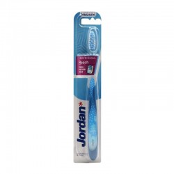 Jordan Individual Reach Toothbrush Medium Blue Μέτρια Οδοντόβουρτσα Μπλε 1 Τεμάχιο