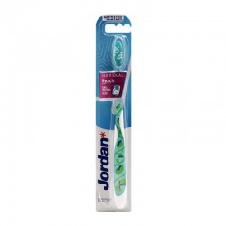 Jordan Individual Reach Toothbrush Medium Green Μέτρια Οδοντόβουρτσα Πράσινη 1 Τεμάχιο